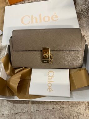 Chloé Taupe Pebbled Leather Clutch